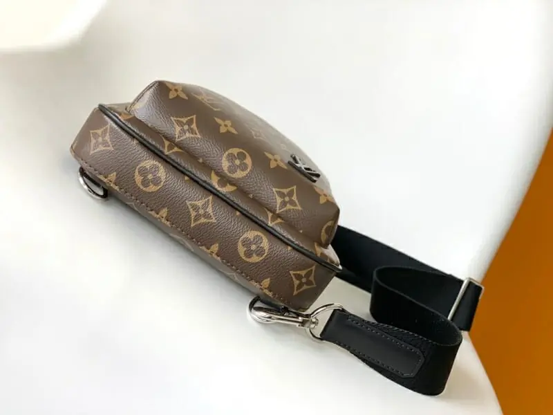 louis vuitton aaa homme mini sac a main s_117b3bb3